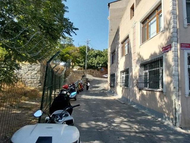 KASIMPAŞA MERTEK SOKAK KIRALIK 2+1 DAIRE