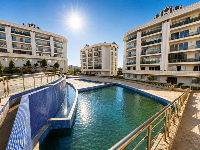 SİLİVRİ YORULMAZ SARAY EVLERİ’NDE GENİŞ 3+1 SATILIK DAİRE