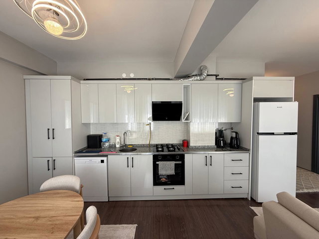 REMAX İLKE'DEN DADAŞKENT'TE 2+0 EŞYALI KİRALIK LÜKS DAİRE