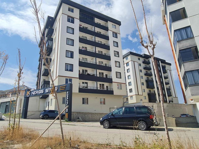 REMAX İLKE'DEN YILDIZKENT'TE 2+1 KİRALIK DAİRE