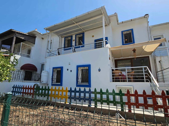 REMAX MOD'DAN BODRUM MİLAS GÜLLÜK'DE DENİZ MANZARALI MÜSTAKİL EV