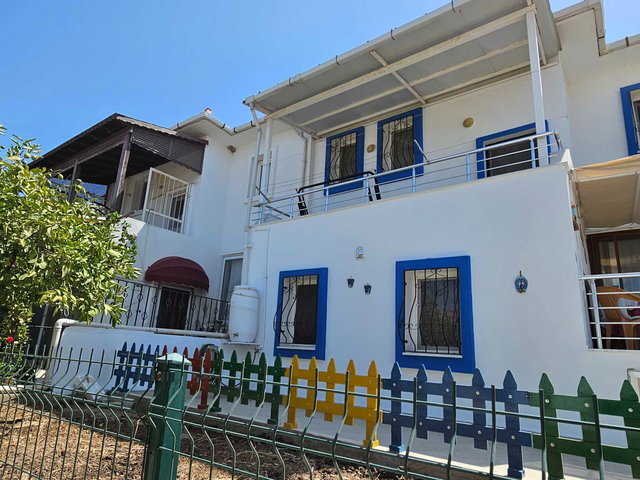 REMAX MOD'DAN BODRUM MİLAS GÜLLÜK'DE DENİZ MANZARALI MÜSTAKİL EV