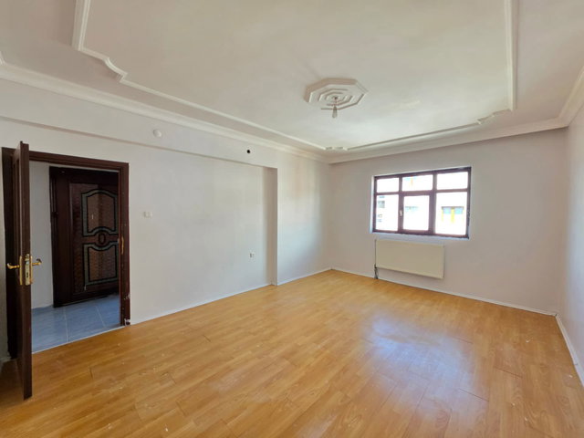 REMAX İLKE'DEN KÖŞK MAHALLESİ'NDE 2+1 KİRALIK DAİRE