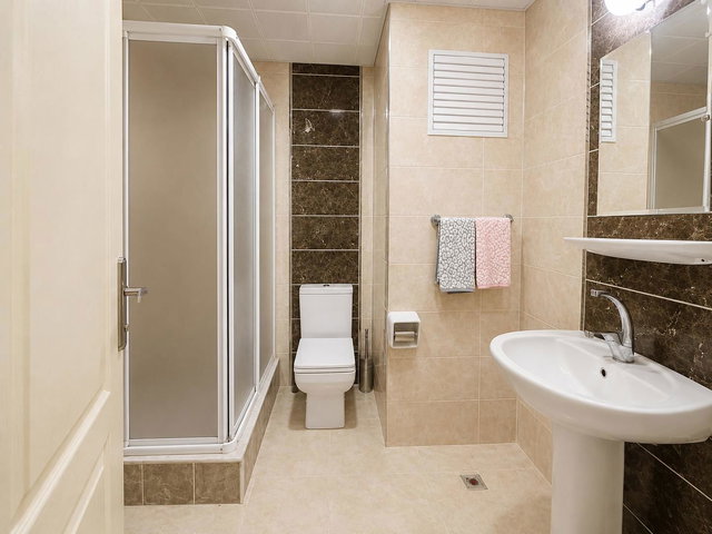 REMAX ARTIS'TEN ABDURRAHMAN GAZI TOKILERDE SATILIK 3+1 DAIRE
