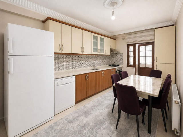 REMAX ARTIS'TEN ABDURRAHMAN GAZI TOKILERDE SATILIK 3+1 DAIRE