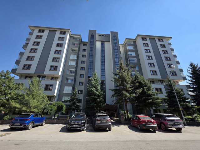 ÇANKAYA BİRLİK'TE ŞEHİR MANZARALI 4+1 SATILIK DAİRE (225M² NET)
