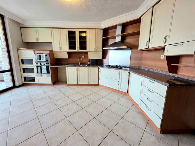 ÇANKAYA BİRLİK'TE ŞEHİR MANZARALI 4+1 SATILIK DAİRE (225M² NET)