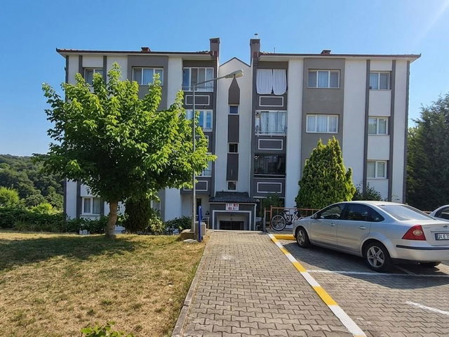 REMAX MAVİ MURAT GENÇLER'DEN KORUCUK DA YENİLENMİŞ SATILIK DAİRE
