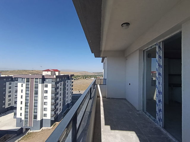 REMAX İLKE'DEN ABDURRAHMANGAZİ EMNİYET YAKINI 3+1 KİRALIK DAİRE