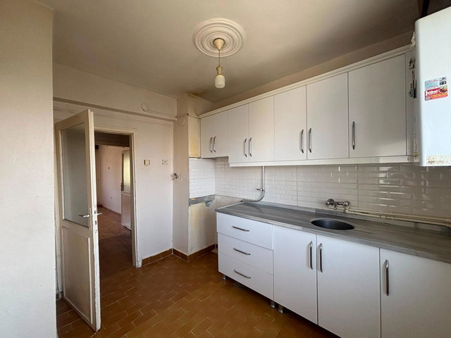 REMAX İLKE'DEN YENİŞEHİR ANA CADDE ÜZERİ 3+1 KİRALIK DAİRE