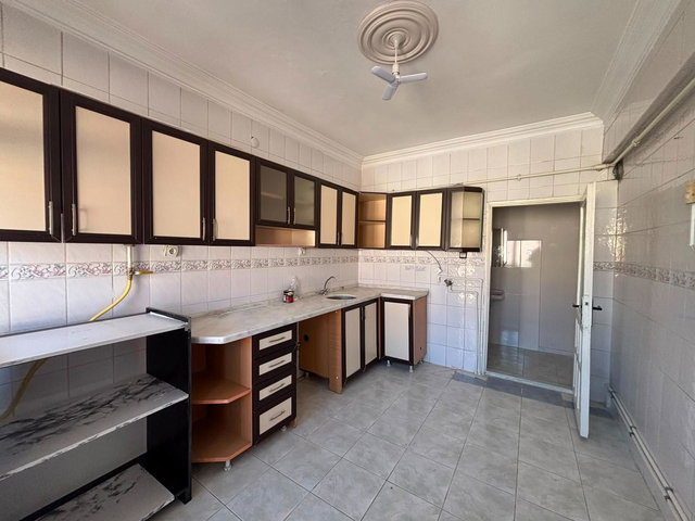 REMAX İLKE'DEN ŞÜKRÜPAŞA'DA 3+1 KİRALIK DAİRE