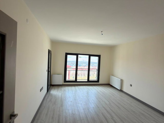 REMAX İLKE'DEN HİLALKENT TOKİ'DE 3+1 KİRALIK DAİRE