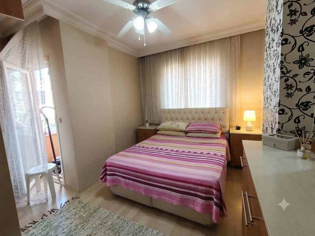 ÜMRANİYE KUMRU CADDESİ'NDE SATILIK 2+1 DAİRE