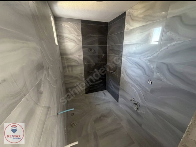 GEBZE İNÖNÜ MAHALLESİNDE 3+1 | EN ÜST KAT | 2 BANYO | BALKON | TERAS