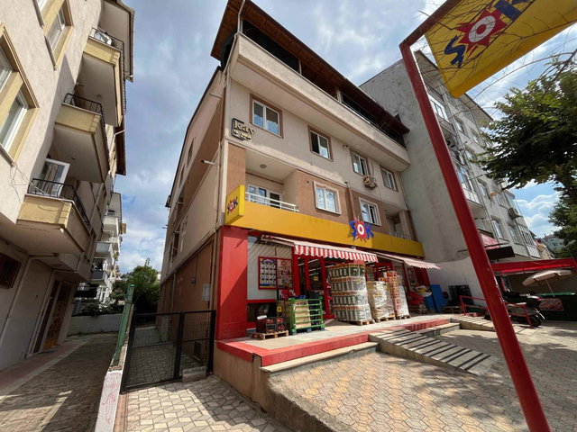 REMAXÇAKRA ÖMER ONAYCI'DAN ÇARŞIDA FULL EŞYALI 1+1 KIRALIK DAIRE