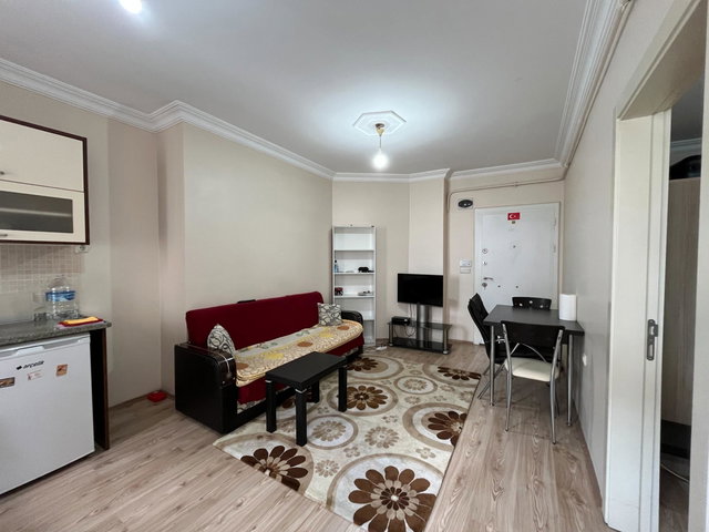 REMAXÇAKRA ÖMER ONAYCI'DAN ÇARŞIDA FULL EŞYALI 1+1 KIRALIK DAIRE