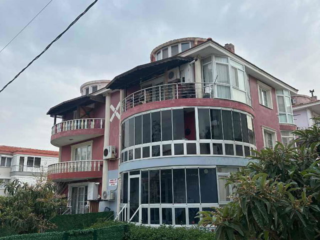 İZMİR FOÇA’DA SATILIK 3+1 DAİRE