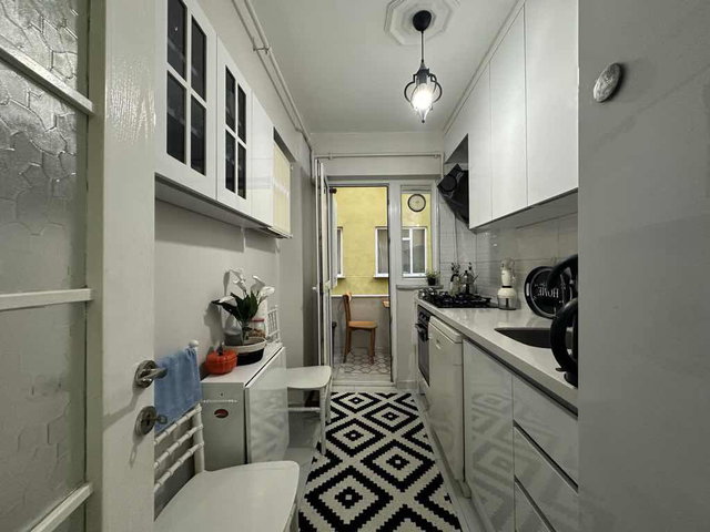 CEVATPAŞA MAH. TADİLATLI BALKONLU 2+1 SATILIK DAİRE