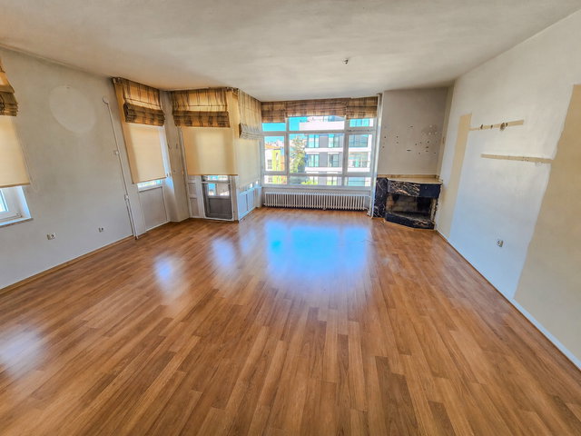 ÇANKAYA AYRANCI AZİZİYE MAHALLESİNDE 4+1 SATILIK DAİRE