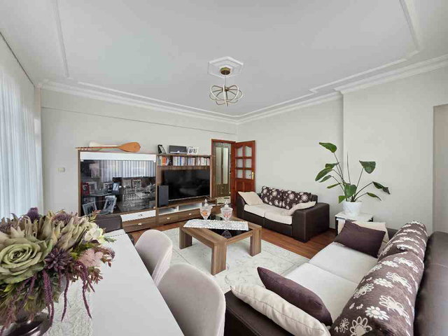 ÜMRANİYE İHLAMURKUYU 2+1 METROYA YAKIN SATILIK DAİRE
