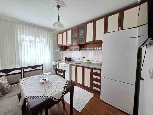ÜMRANİYE İHLAMURKUYU 2+1 METROYA YAKIN SATILIK DAİRE