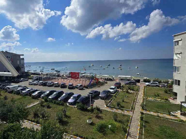 BÜYÜKÇEKMECE’DE SİTE İÇİNDE GÜNEY CEPHE, EŞYALI 2+1 DAİRE