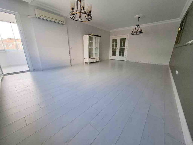 ÇEKMEKÖY EKŞİOĞLU BEŞYILDIZ 5.ETAP SATILIK 3+1 DAİRE HAVUZ CEPHE