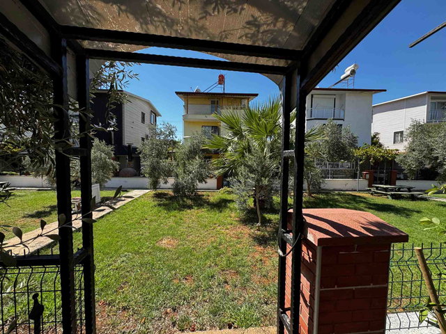 DENİZE SADECE 450 METRE MESAFEDE FULL EŞYALI 4+1 SATILIK VİLLA!