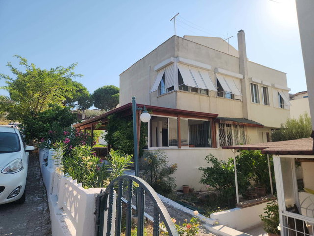 RE/MAX İNCİ'DEN GÖMEÇ KARAAĞAÇ’TA YEŞİL DORUK SİTESİ’NDE EŞYALI SATILIK VİLLA