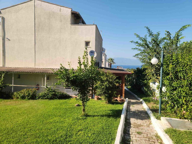 RE/MAX İNCİ'DEN GÖMEÇ KARAAĞAÇ’TA YEŞİL DORUK SİTESİ’NDE EŞYALI SATILIK VİLLA