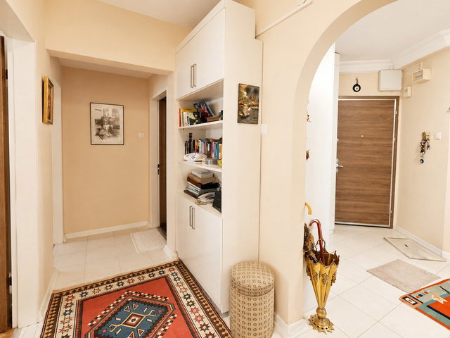 DOĞANKENT SITESI YEŞILLIKLER IÇINDE 3+1 SATILIK DAIRE