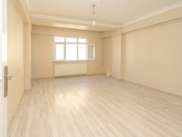 REMAX GELİŞİMDEN İSTİKLAL MAHALLESİNDE 2+1 KİRALIK DAİRE