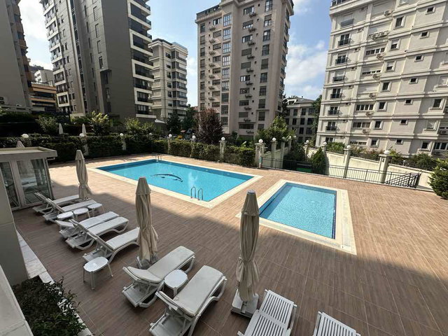 SUADİYE HAMİYET YÜCESES SOKAK HAVUZLU GÜVENLİKLİ (4+1) KİRALIK DAİRE
