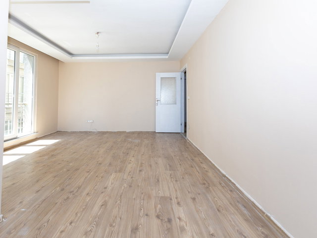 BEYLİKDÜZÜ YAKUPLU'DA GENİŞ-KULLANIŞLI-FERAH 2+1 KİRALIK DAİRE