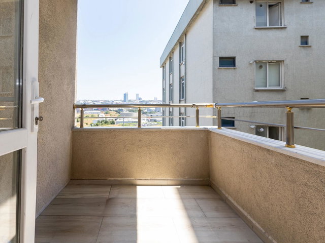 BEYLİKDÜZÜ YAKUPLU'DA GENİŞ-KULLANIŞLI-FERAH 2+1 KİRALIK DAİRE