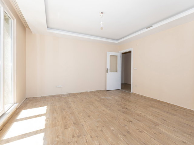 BEYLİKDÜZÜ YAKUPLU'DA GENİŞ-KULLANIŞLI-FERAH 2+1 KİRALIK DAİRE