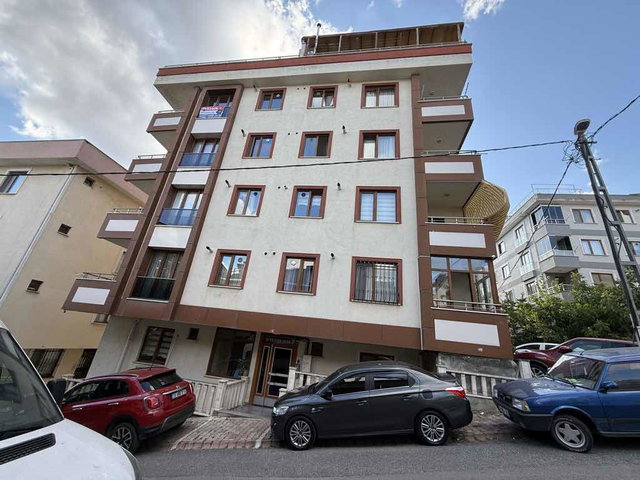 ÇEKMEKÖY’DE 190 M² BRÜT | 3+2 | 5. KAT (SON KAT) | DOĞU-GÜNEY CEPHE KİRALIK DAİRE