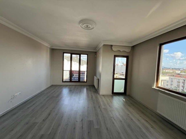 ÇEKMEKÖY’DE 190 M² BRÜT | 3+2 | 5. KAT (SON KAT) | DOĞU-GÜNEY CEPHE KİRALIK DAİRE