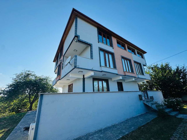 REMAX SOFT'TAN KOCAALİ KADIKÖY MAH. 2184 M2 İÇİNDE SATILIK BİNA