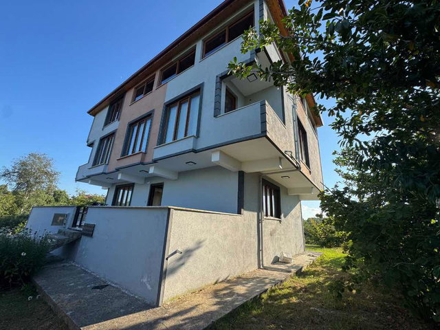 REMAX SOFT'TAN KOCAALİ KADIKÖY MAH. 2184 M2 İÇİNDE SATILIK BİNA