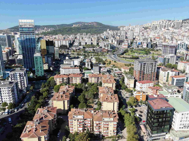 ALTAYÇEŞME | NARLI PINAR SİTESİNDE METROYA YAKIN GÜNEY CEPHE 3+1