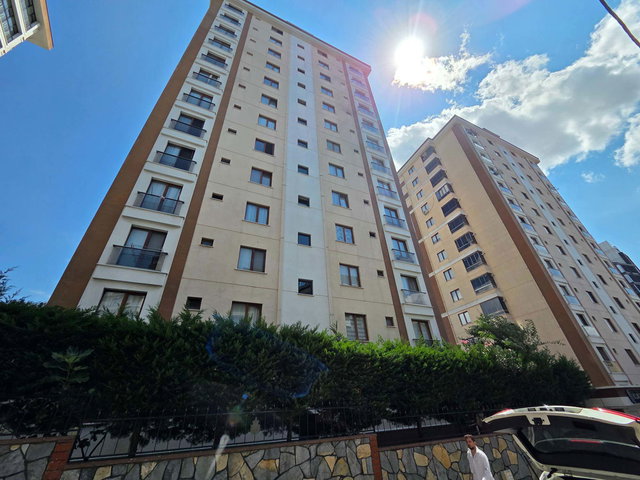 KUKULOĞLU TOWER AVM'LERİN YANINDA 3+1 ARA KAT SATILIK