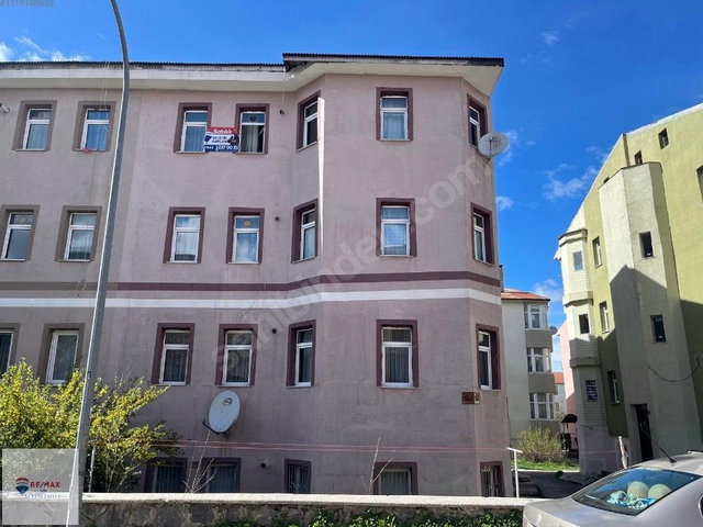 REMAX İLKE'DEN ŞÜKRÜPAŞA'DA 3+1 SATILIK DAİRE