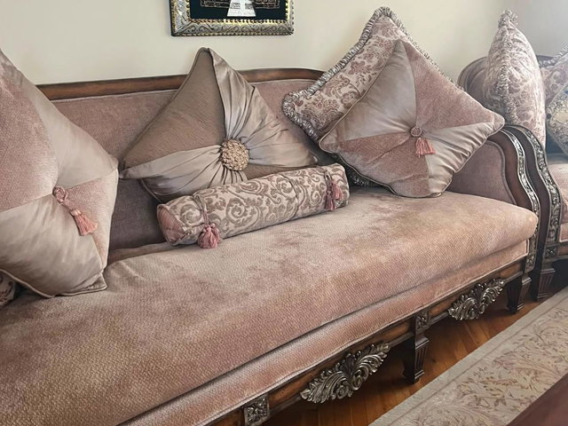 BAHÇELİEVLER'DE ÖNÜ KAPANMAZ FERAH CEPHE 4+1 GENİŞ SATILIK DAİRE