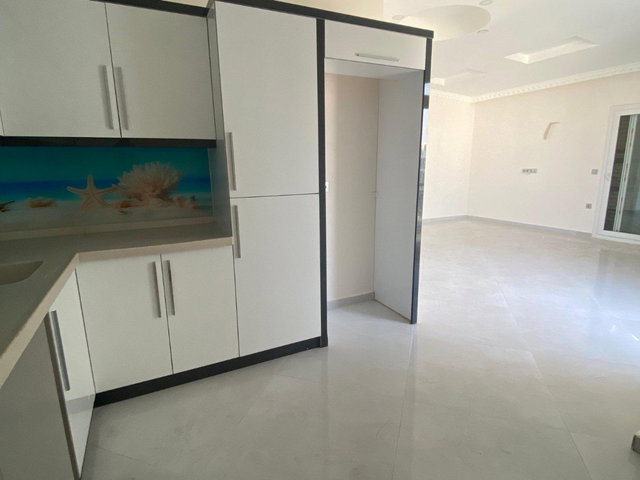 ALTINKUM’DA DENİZE 200 METRE, KAPALI OTOPARKLI, 3+1 DUBLEKS