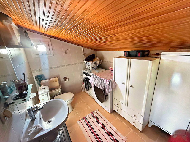 URLA FEVZİ ÇAKMAK’TA 3.5+1 | 160 M² BRÜT | 2 BANYOLU | 3 CEPHELİ FERAH DAİRE