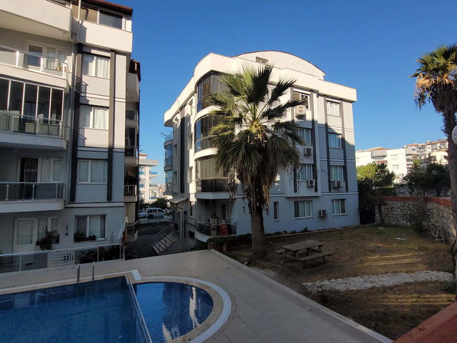 KUŞADASI İKİÇEŞMELİK GOLDEN VALLEY SİTESİ ARA KAT 3+1 DOĞALGAZLI HAVUZLU DAİRE