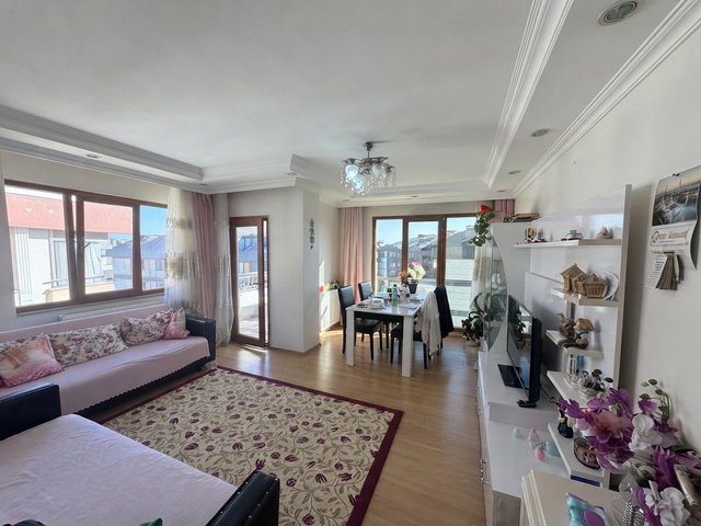 BAKIRKÖY OSMANİYE’DE MERKEZDE 3+2 DUBLEKS | EŞYALI | 220 M² | 3 BANYO