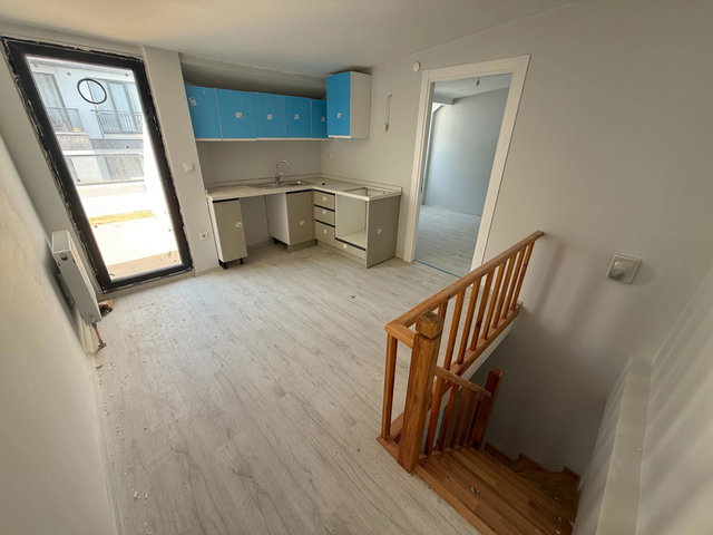 PENDİK KURTULUŞ EVLERİNDE DUBLEKS TERASLI BOŞ DAİRE