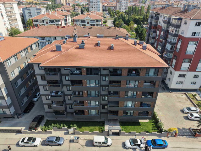 ESKİŞEHİR ODUNPAZARI AKARBAŞI 1 YAŞINDA BOŞ 2+1 SATILIK DAİRE